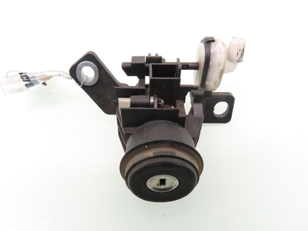 KLAMKA KLAPY MERCEDES W168 A168740091 - 1