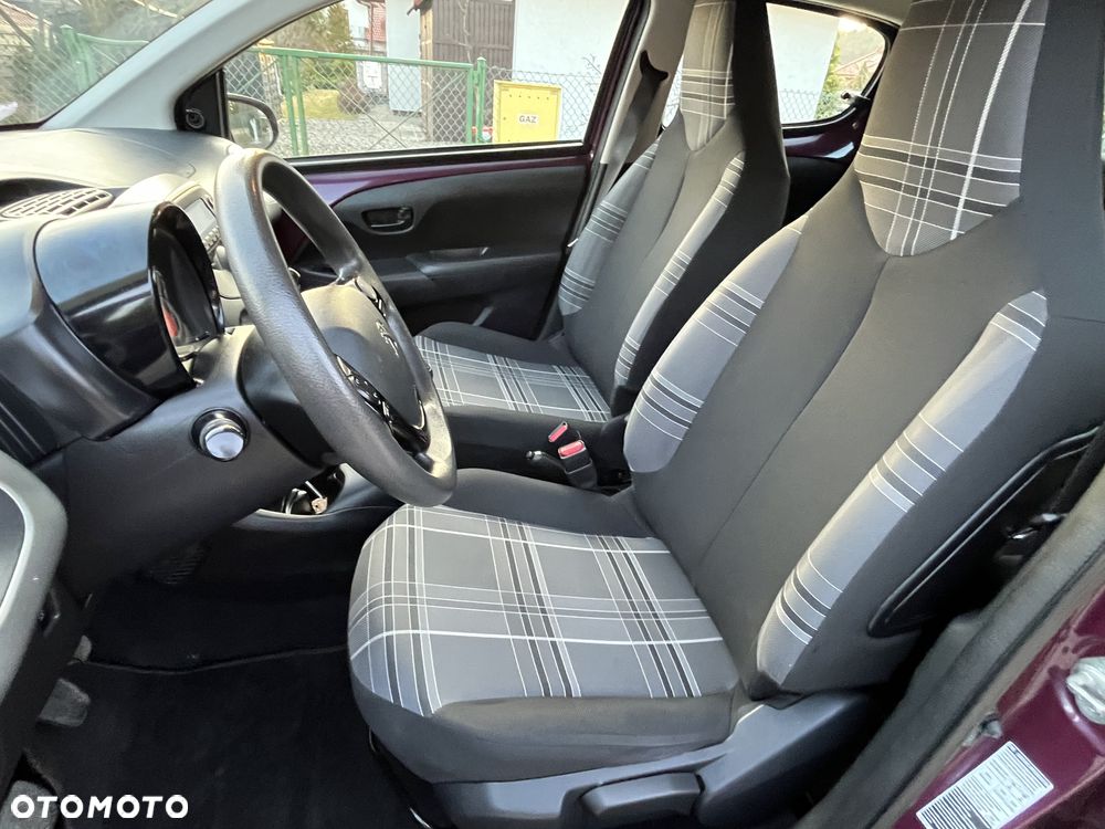 Peugeot 108 - 8