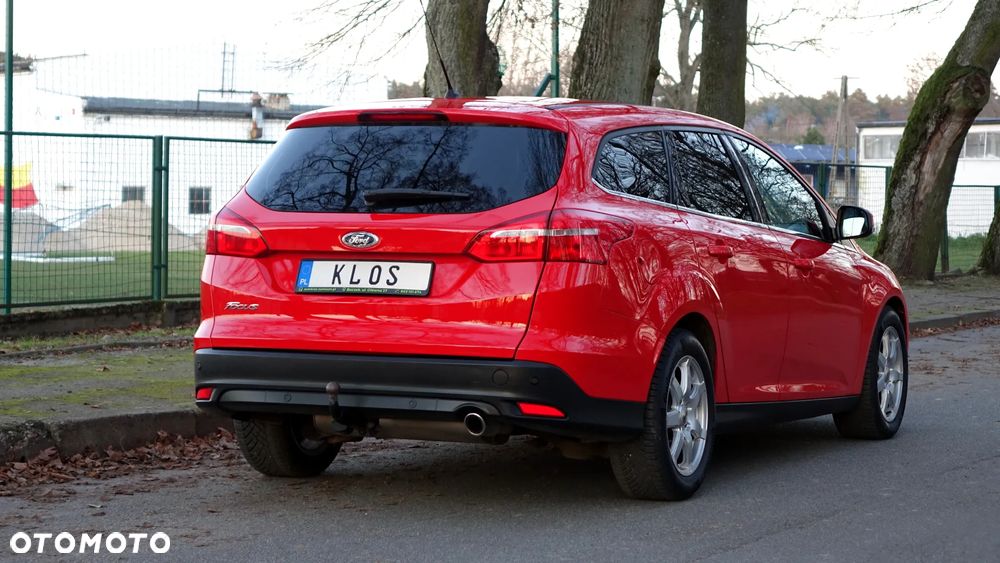 Ford Focus SW - 32