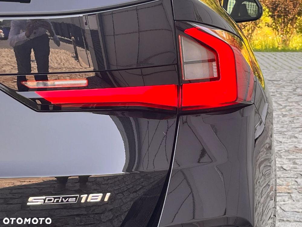 BMW X1 sDrive18i - 12