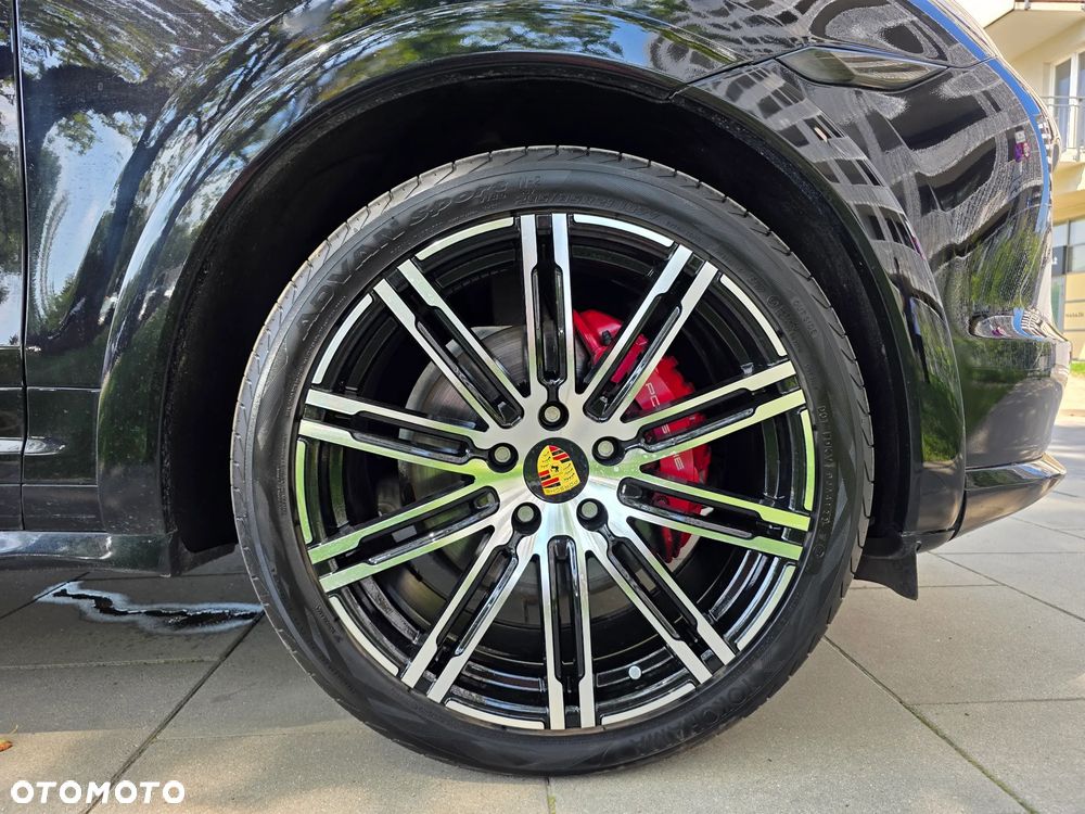 Porsche Cayenne GTS Tiptronic S - 36
