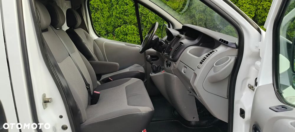 Renault TRAFIC L1H1 STAN IDEALNY - 8