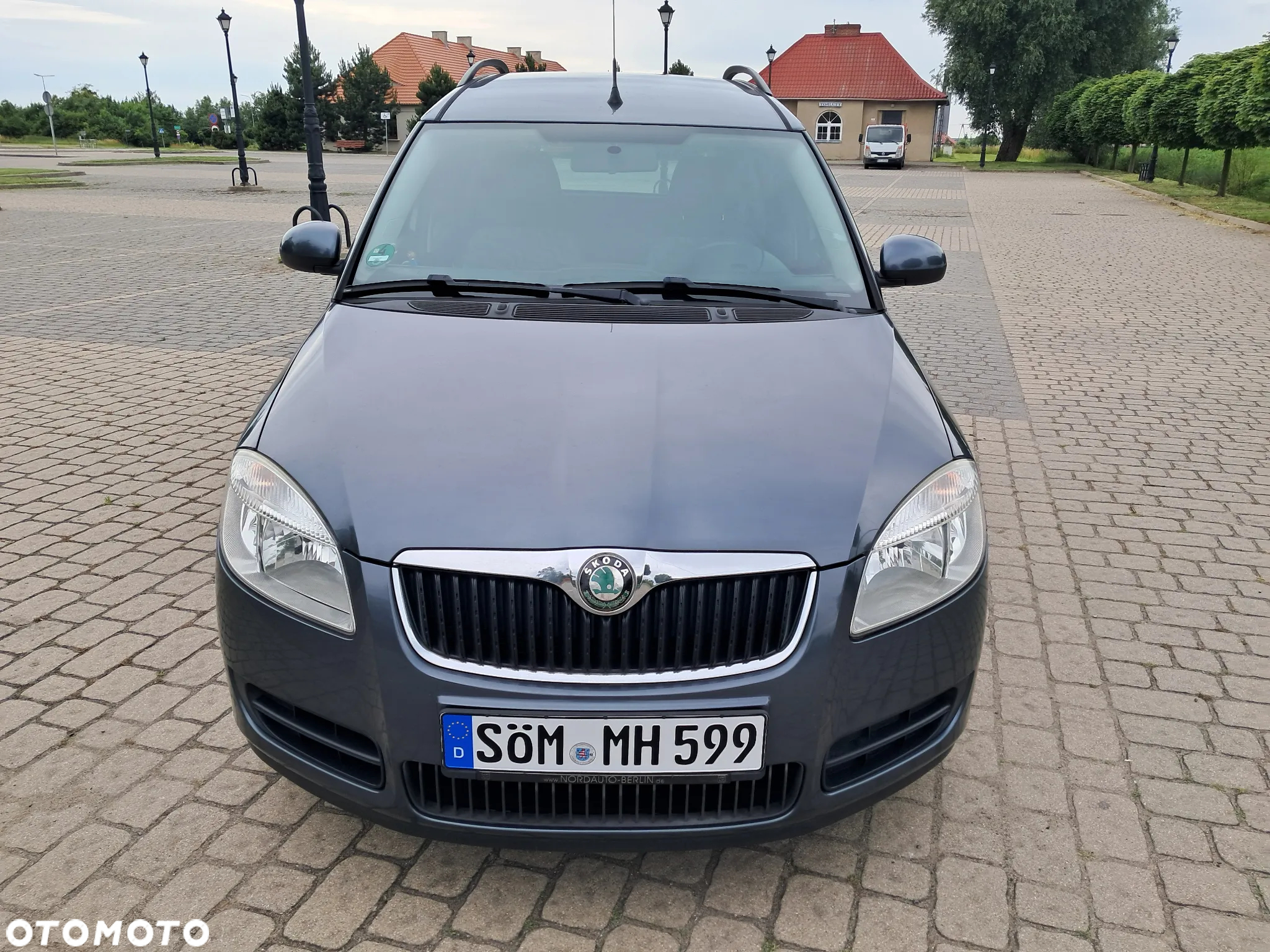 Skoda Roomster 1.4 16V Elegance - 12