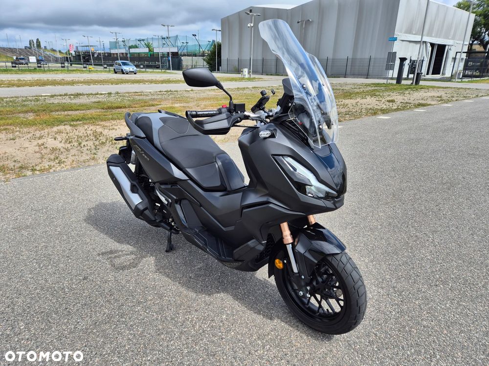 Honda ADV350 - 12