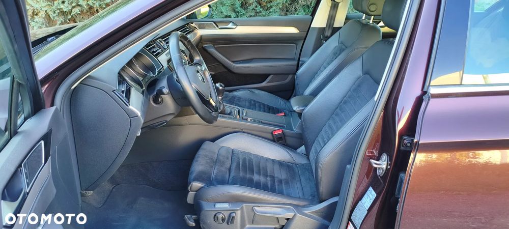 Volkswagen Passat 1.4 TSI ACT (BlueMotion Technology) Highline - 9