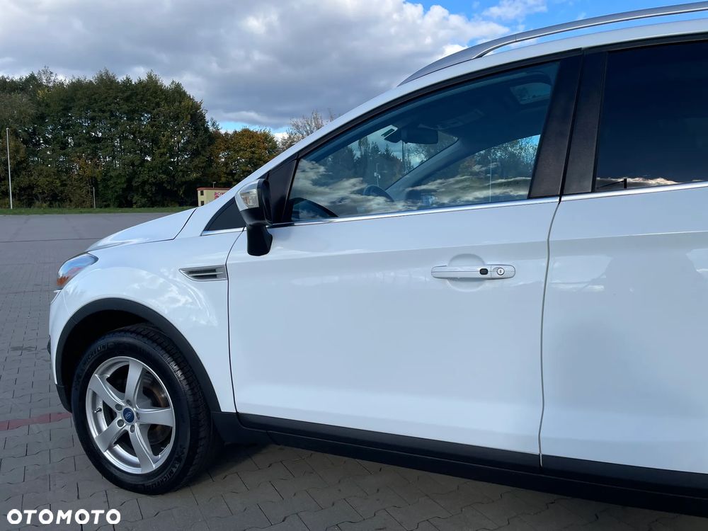 Ford Kuga 2.5 4x4 Individual - 28