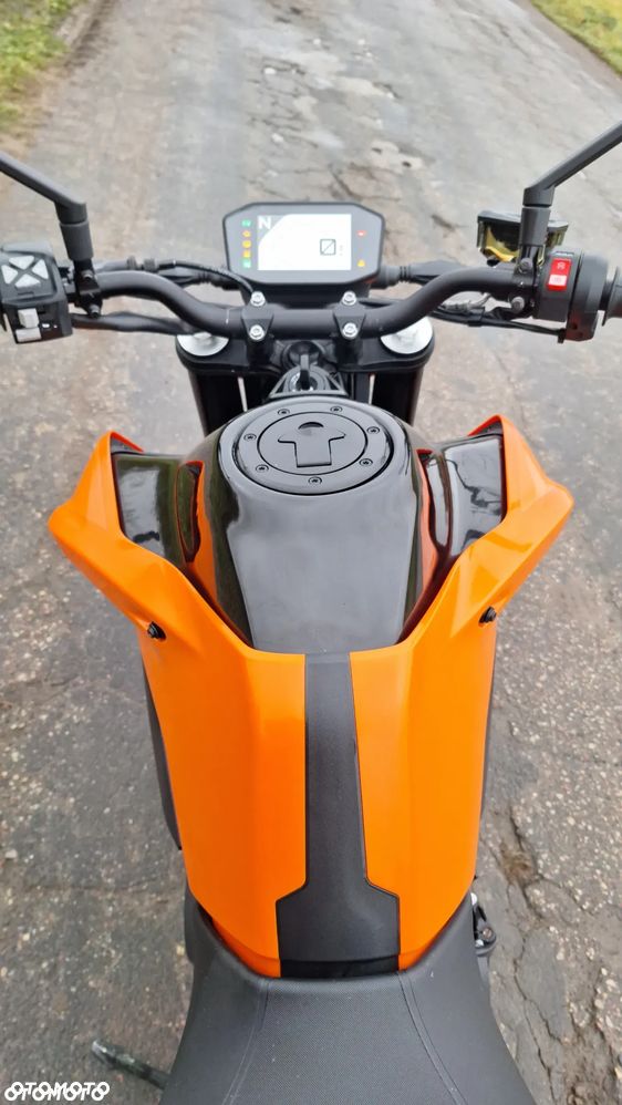 KTM Duke - 18