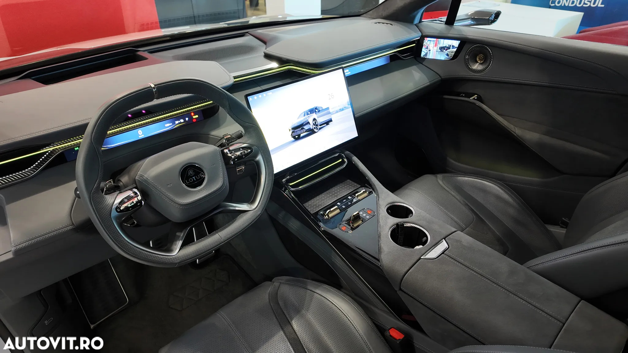 Lotus Eletre 900 Sport Carbon - 14
