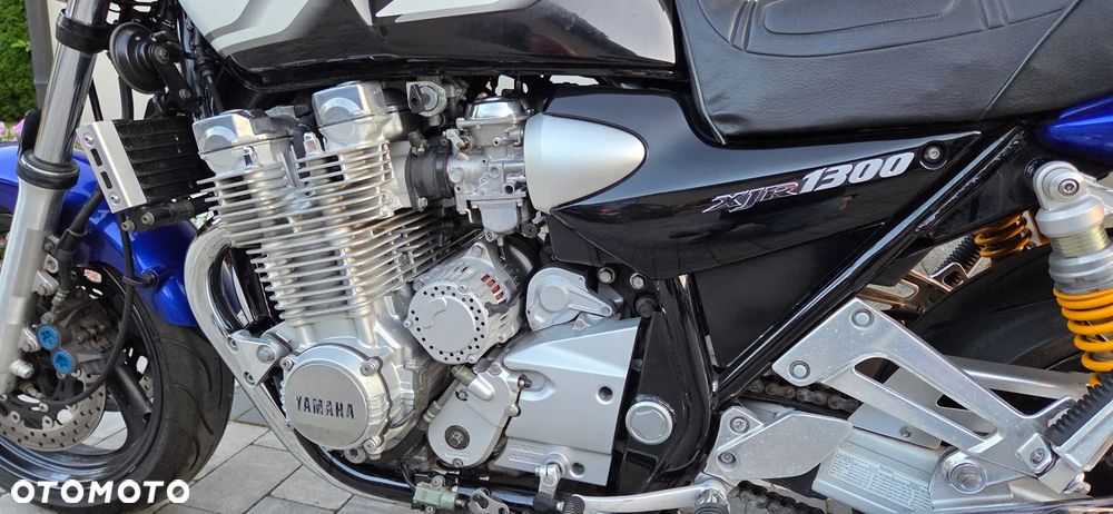 Yamaha XJR - 21