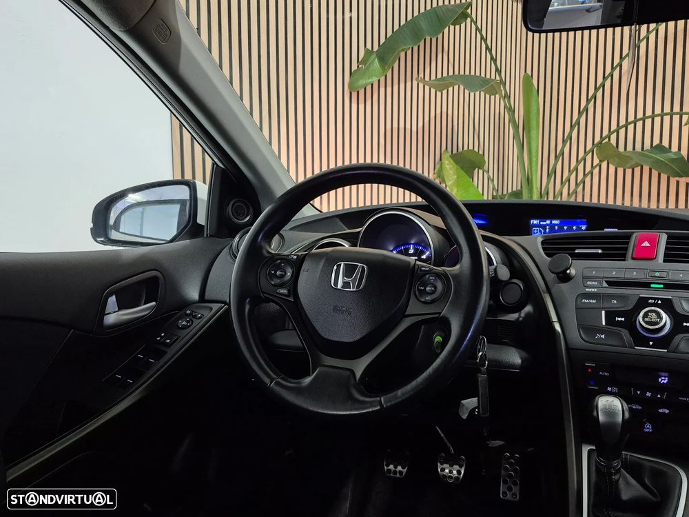 Honda Civic 2.2 i-DTEC Sport - 11