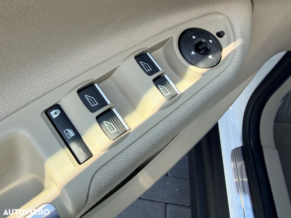 Ford C-Max 1.0 EcoBoost Start Stop Titanium - 18