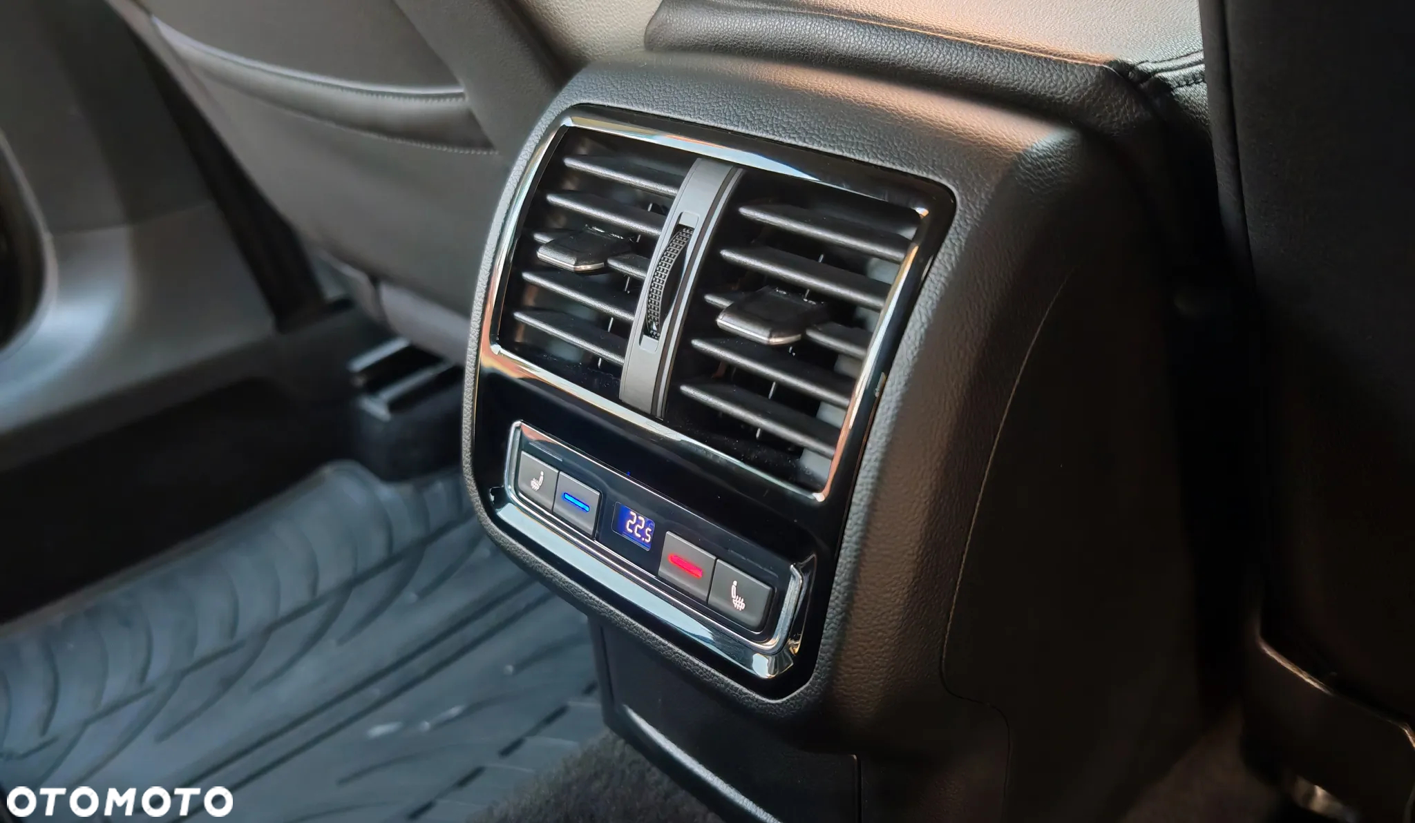 Volkswagen Arteon 2.0 TDI SCR DSG Elegance - 13