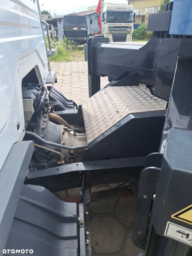 Mercedes-Benz podnośnik koszowy zwyżka Ruthmann T 330 - 9
