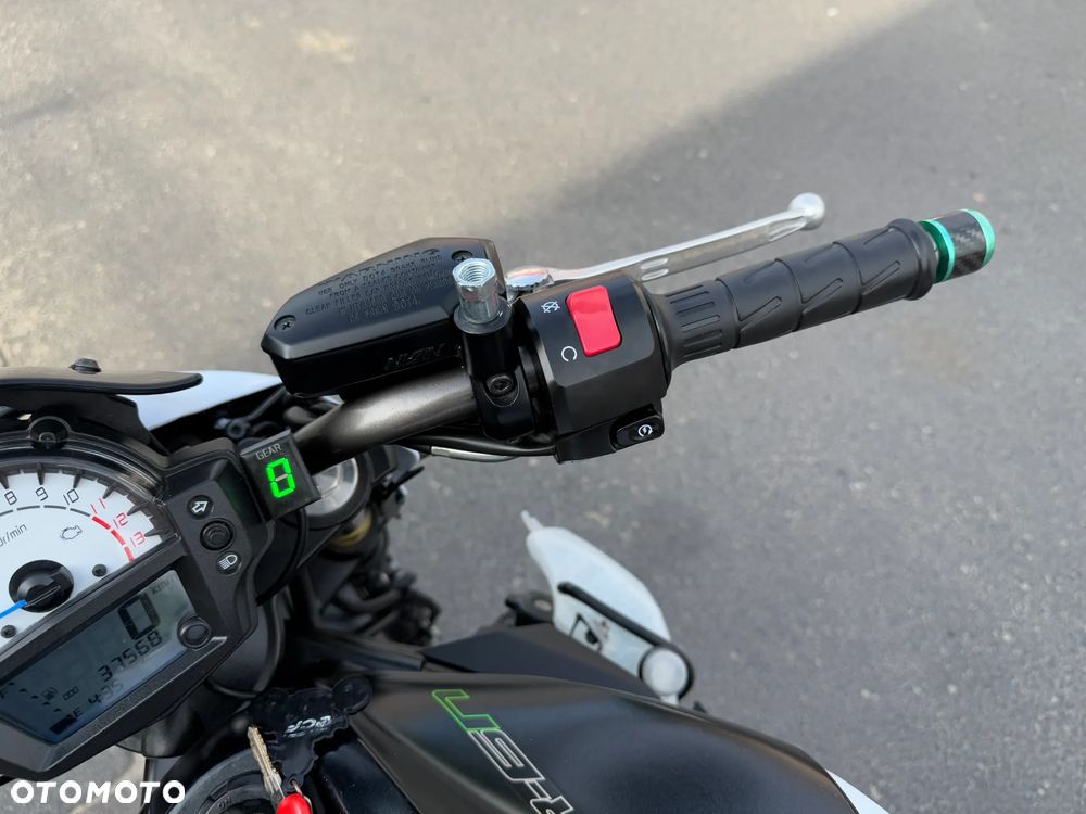Kawasaki ER - 10
