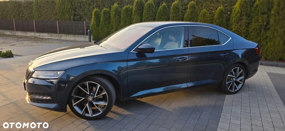 Skoda Superb 2.0 TSI Ambition DSG - 35
