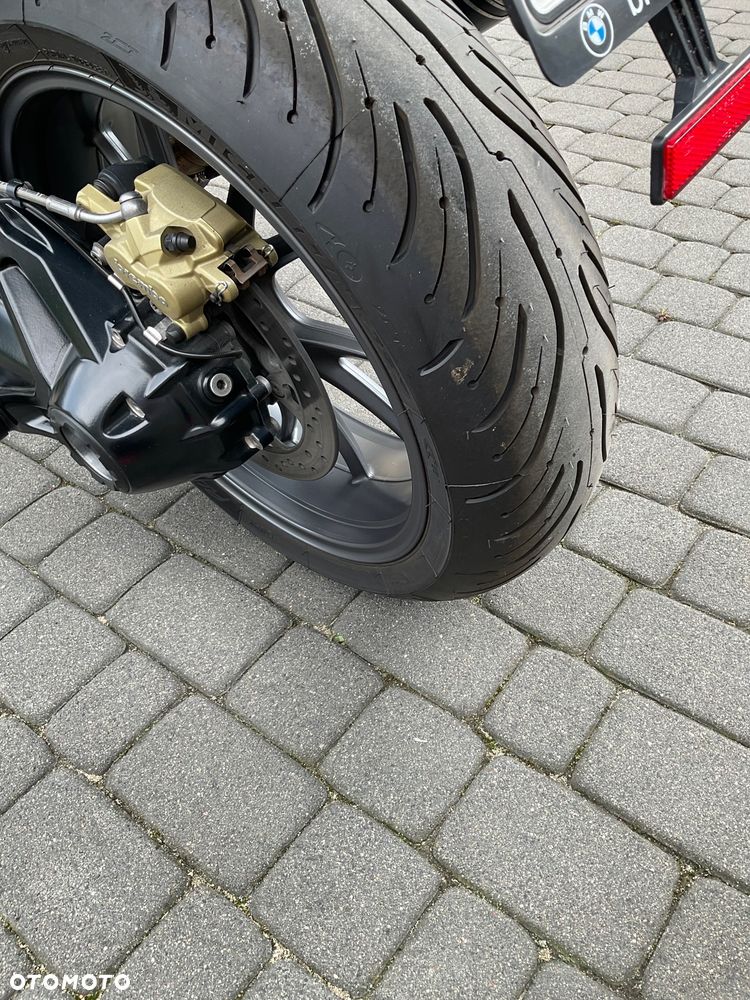 BMW R - 9