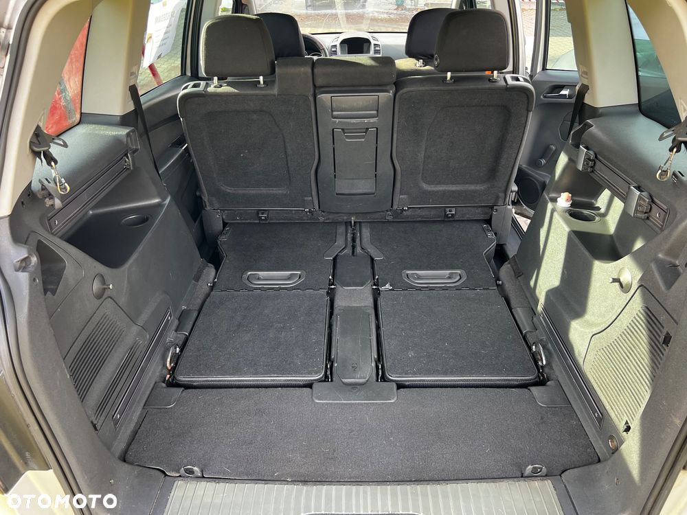 Opel Zafira 1.9 CDTI - 21
