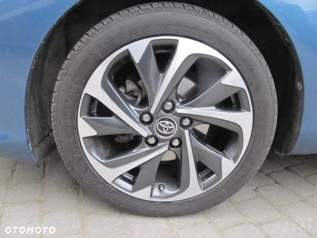 Toyota Auris Hybrid 135 Premium - 30