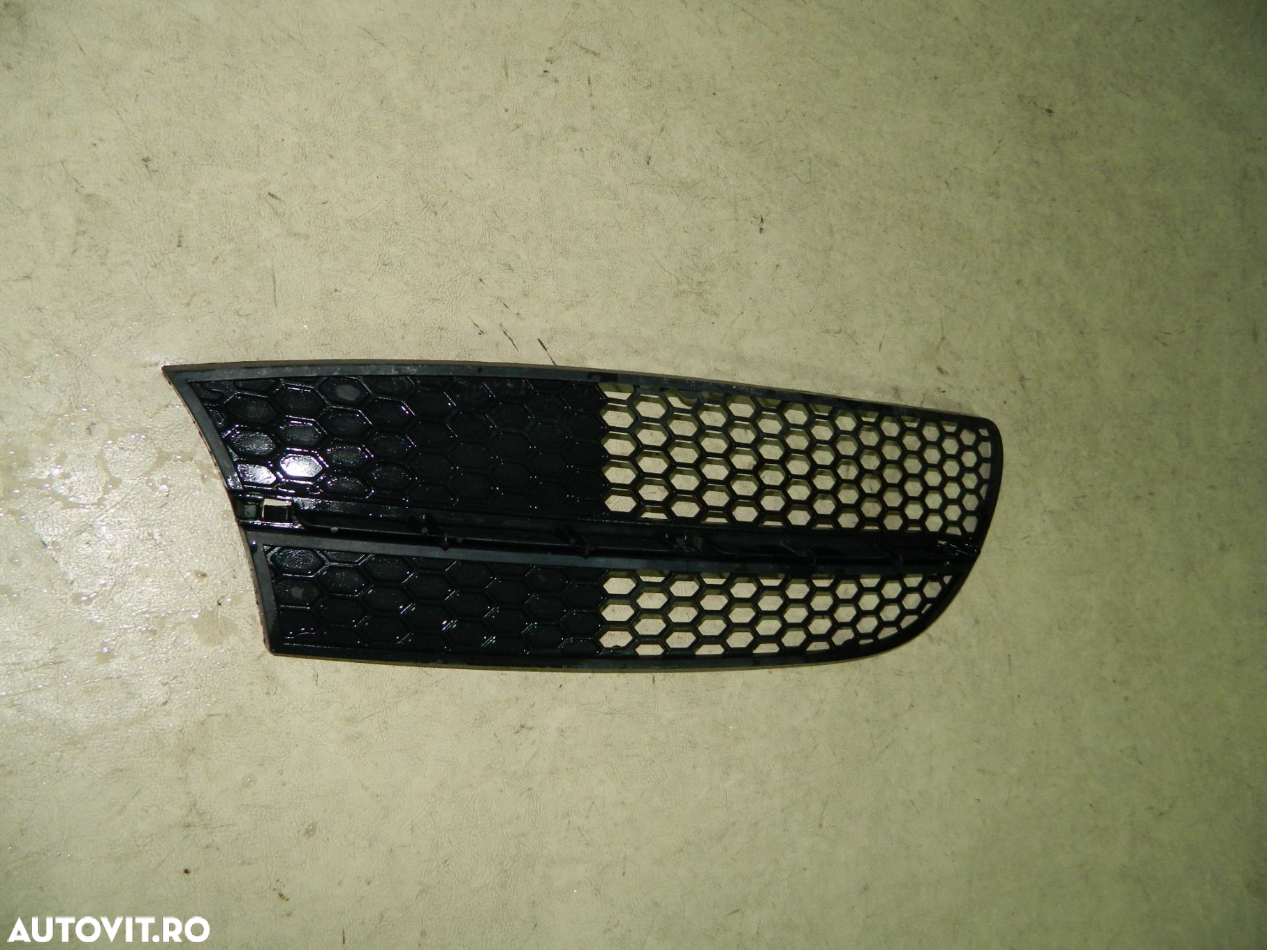 Grila radiator partea stanga, Alfa Romeo 147, 01-05, 46776670 - 6