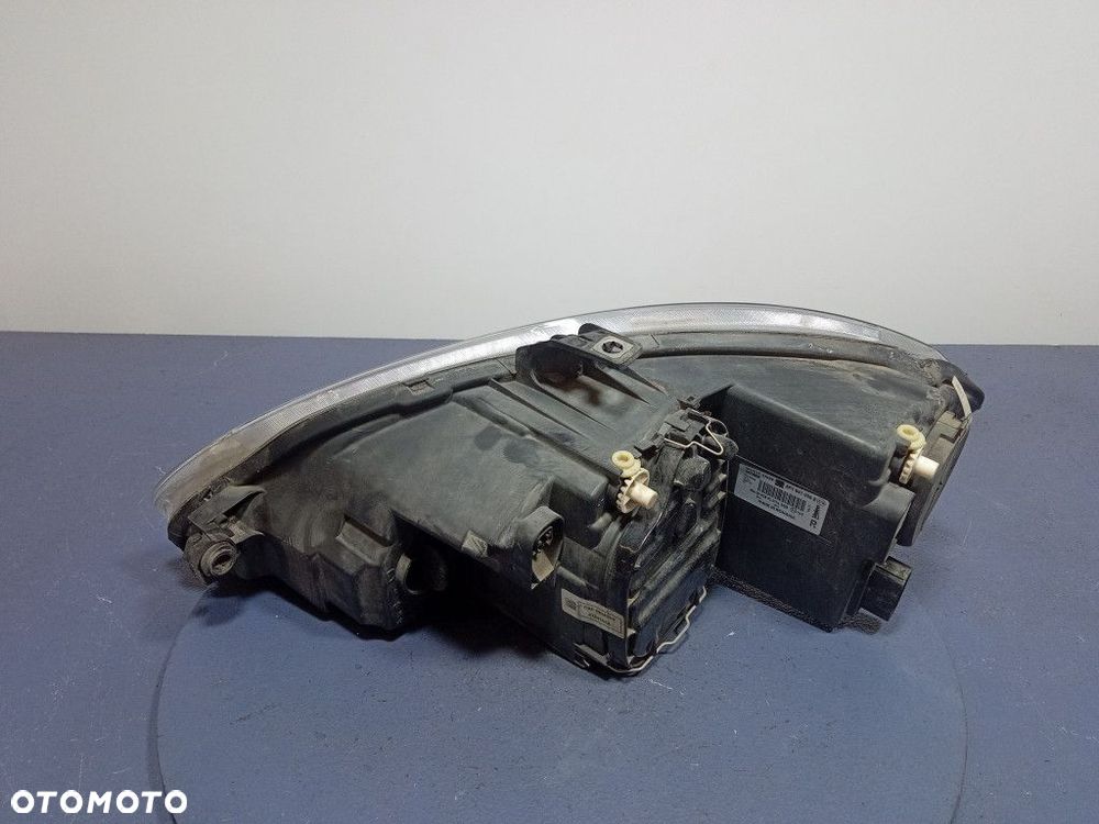 SEAT TOLEDO III REFLEKTOR LAMPA PRZÓD PRAWY 5P1941006E - 2