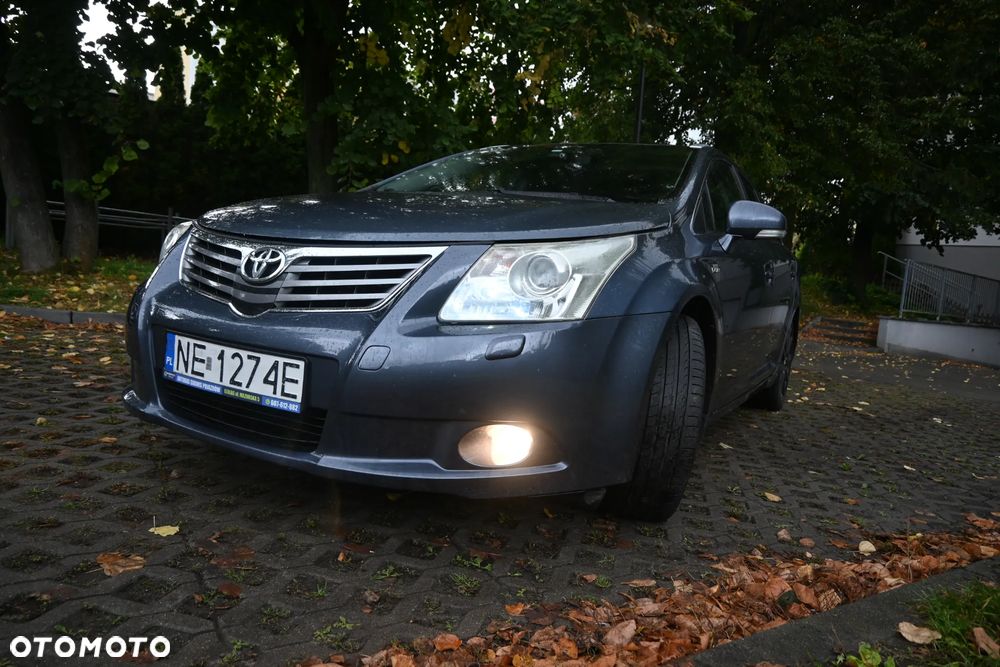 Toyota Avensis 2.2 D-4D Automatik Business Edition - 14