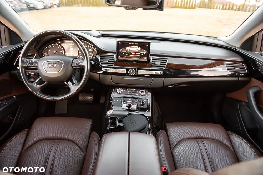 Audi A8 - 6