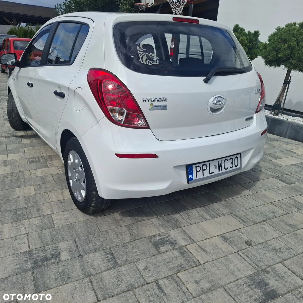 Hyundai i20 1.1 CRDi Trend - 4