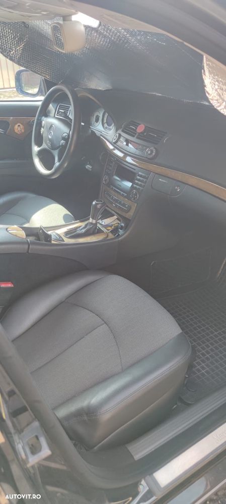 Mercedes-Benz E - 25