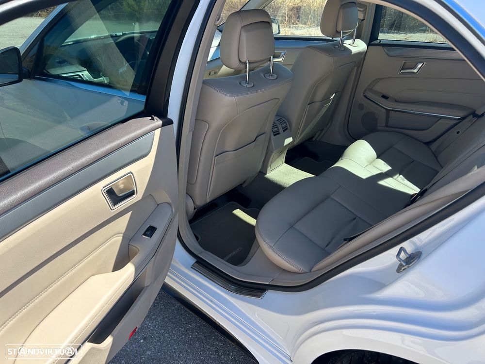 Mercedes-Benz E 300 Bluetec Hybrid Elegance - 13