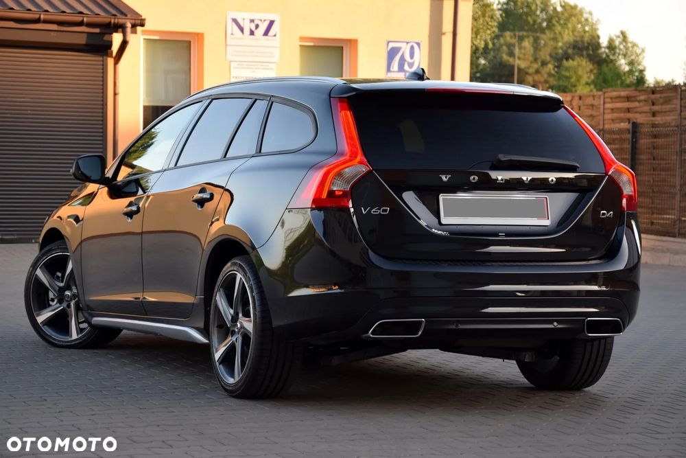 Volvo V60 D4 Geartronic Momentum - 6