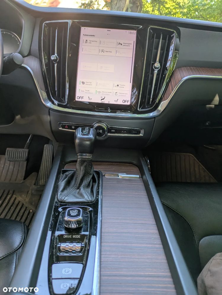 Volvo S60 T6 AWD Momentum Pro - 12