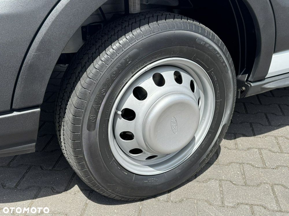 Ford Transit - 10