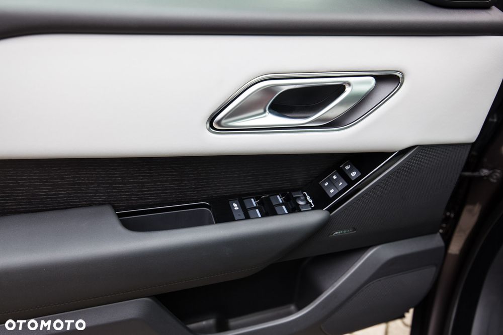 Land Rover Range Rover Velar 2.0 D200 mHEV Dynamic SE - 9