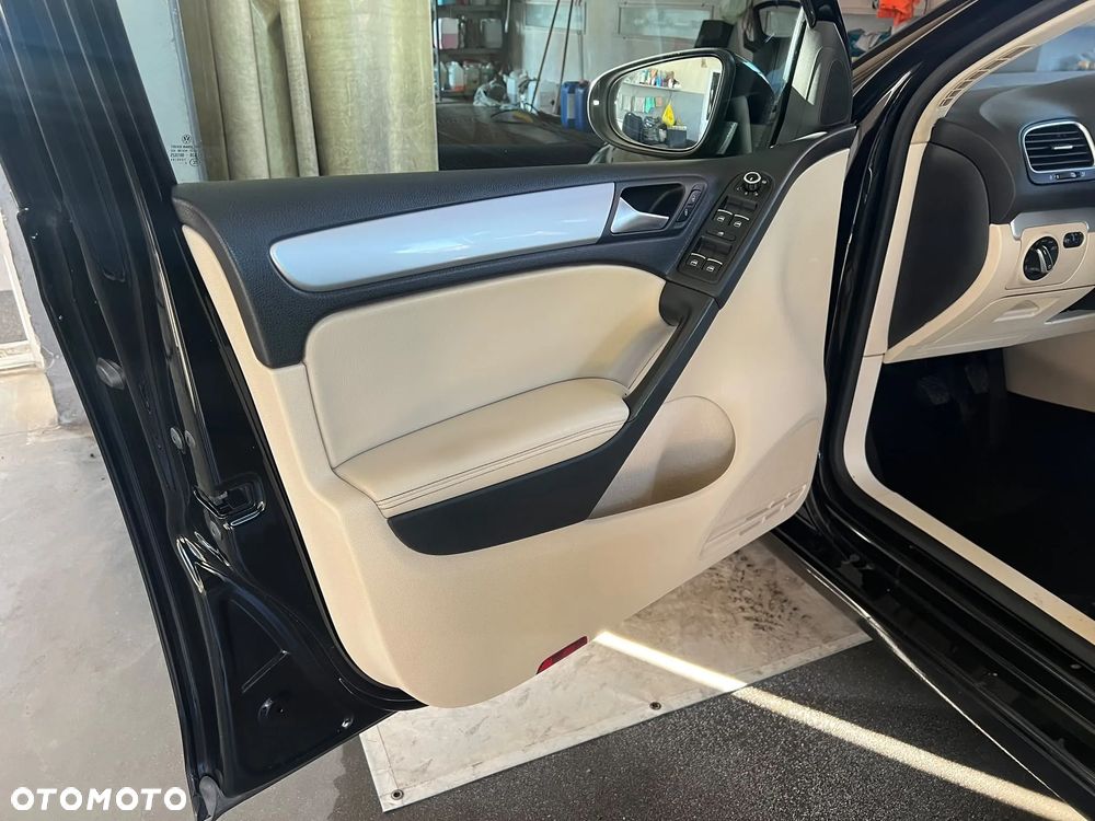 Volkswagen Golf 2.0 TDI DPF Sportline - 10