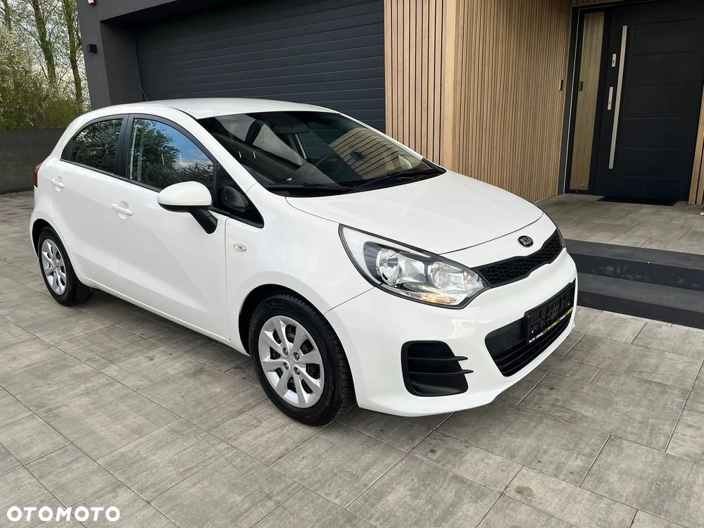 Kia Rio - 4