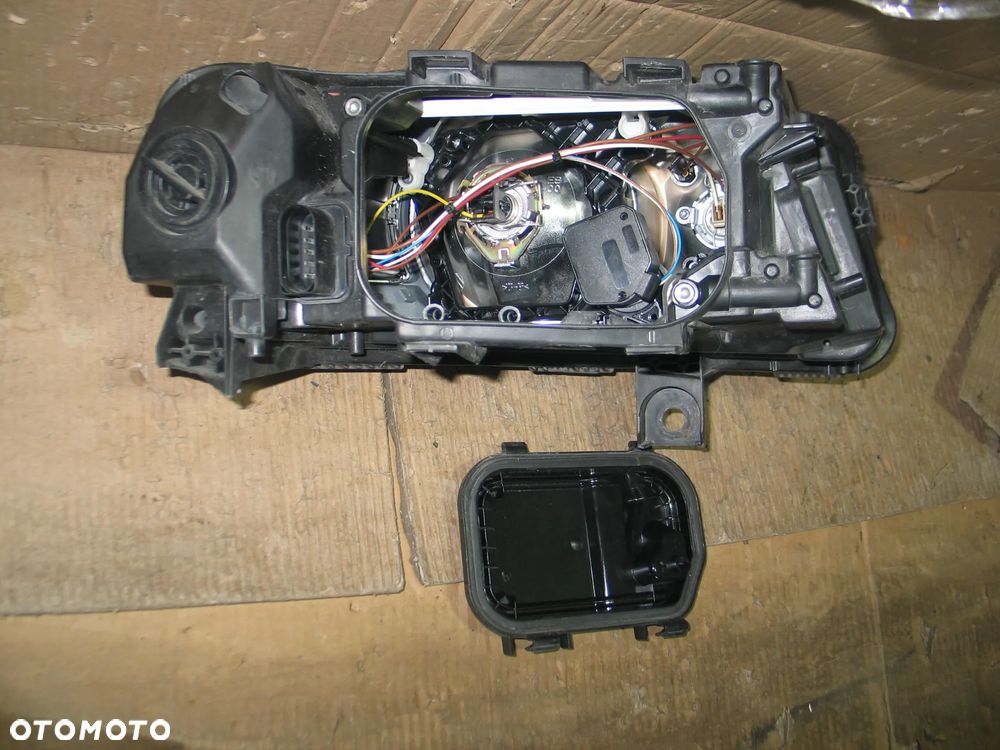 lampa przod audi A6 C6 04-08r. 4F0 europa - 12