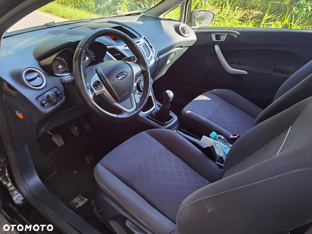 Ford Fiesta 1.25 Titanium EU5 - 8