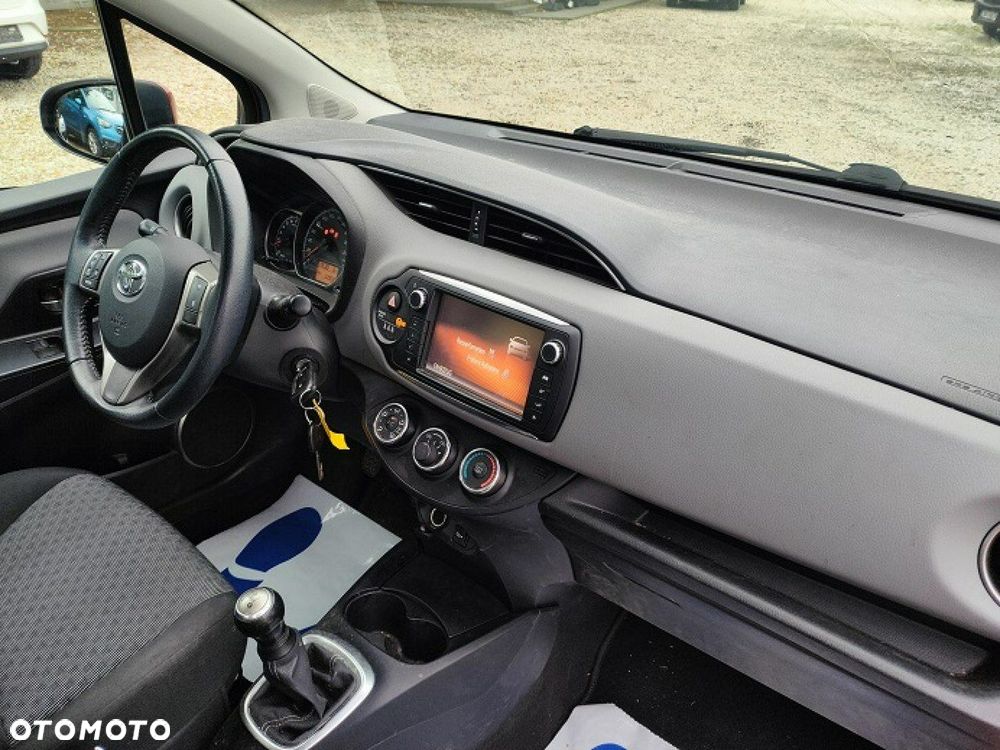 Toyota Yaris - 13