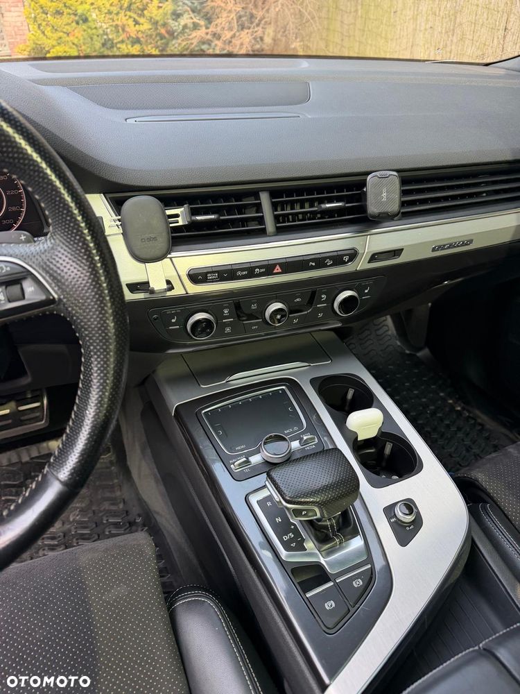 Audi Q7 - 17