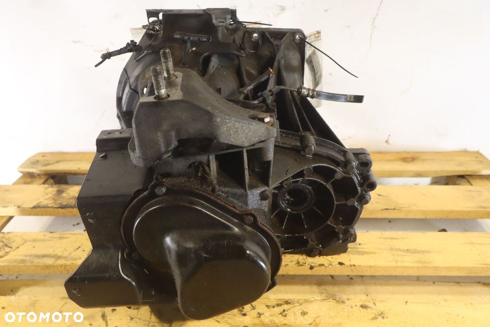 SKRZYNIA BIEGÓW 5 BIEGOWA FORD FIESTA VII MK7 1.6TDCI 8A6R-7002-HA - 2