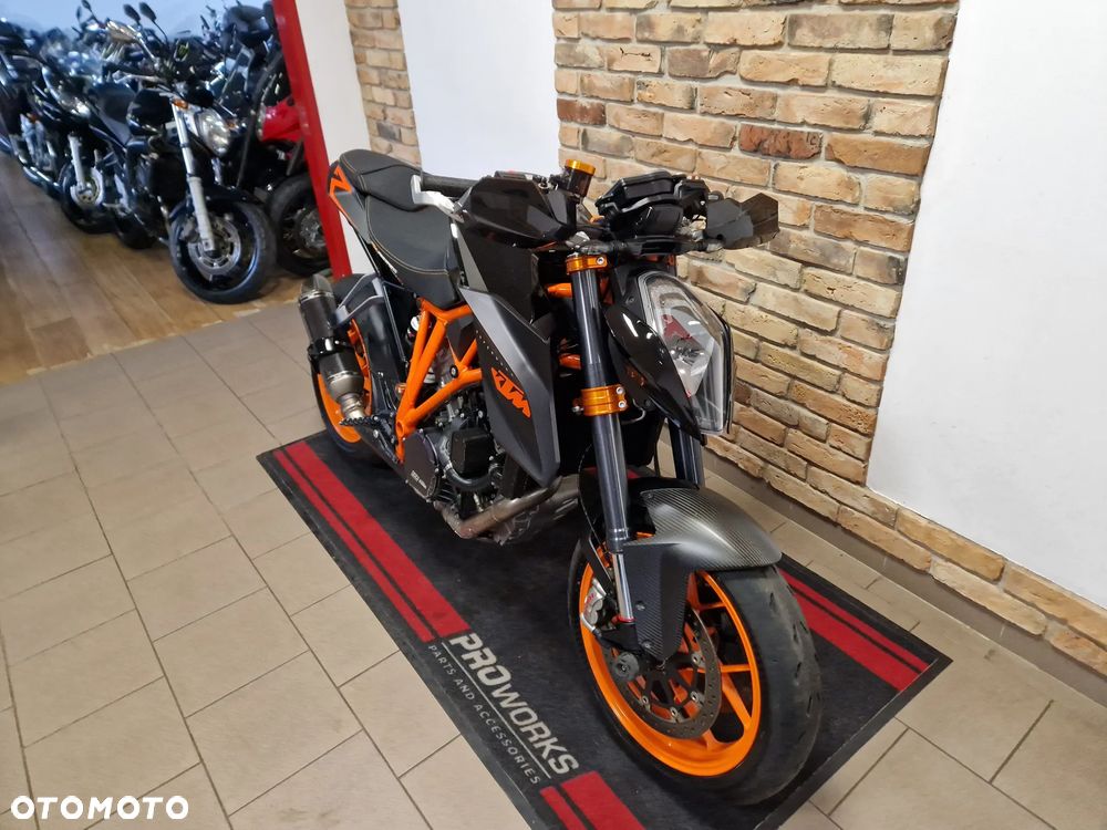 KTM Super Duke - 24