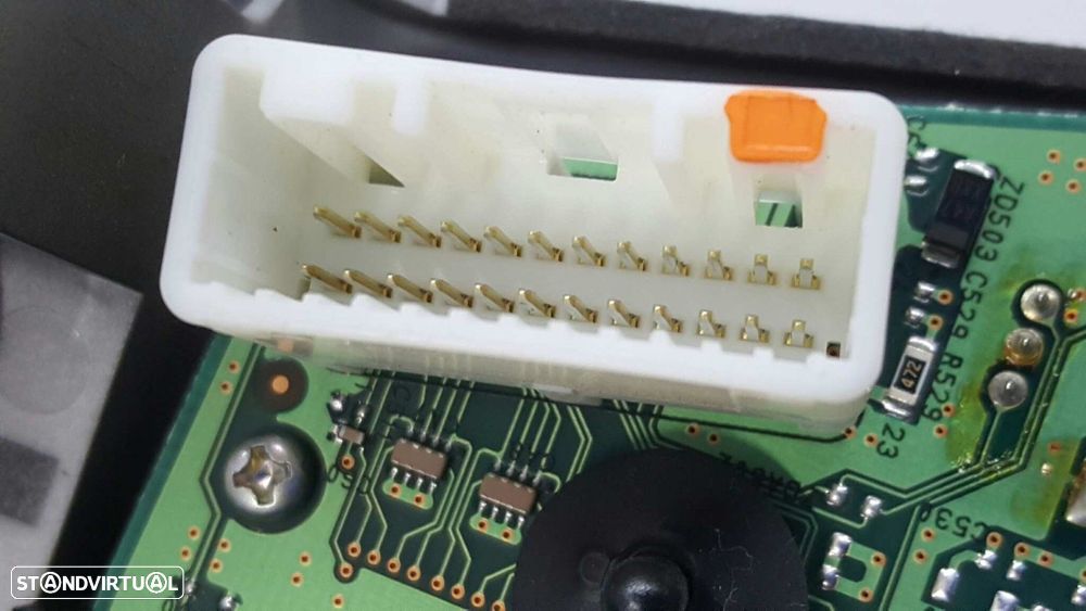 CONTROLE DO SISTEMA DE ÁUDIO / RÁDIO CD INFINITI M SEDÁN M30D S PREMIUM - 2