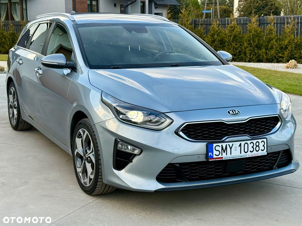 Kia Ceed 1.4 T-GDI DCT OPF Platinum Edition - 6
