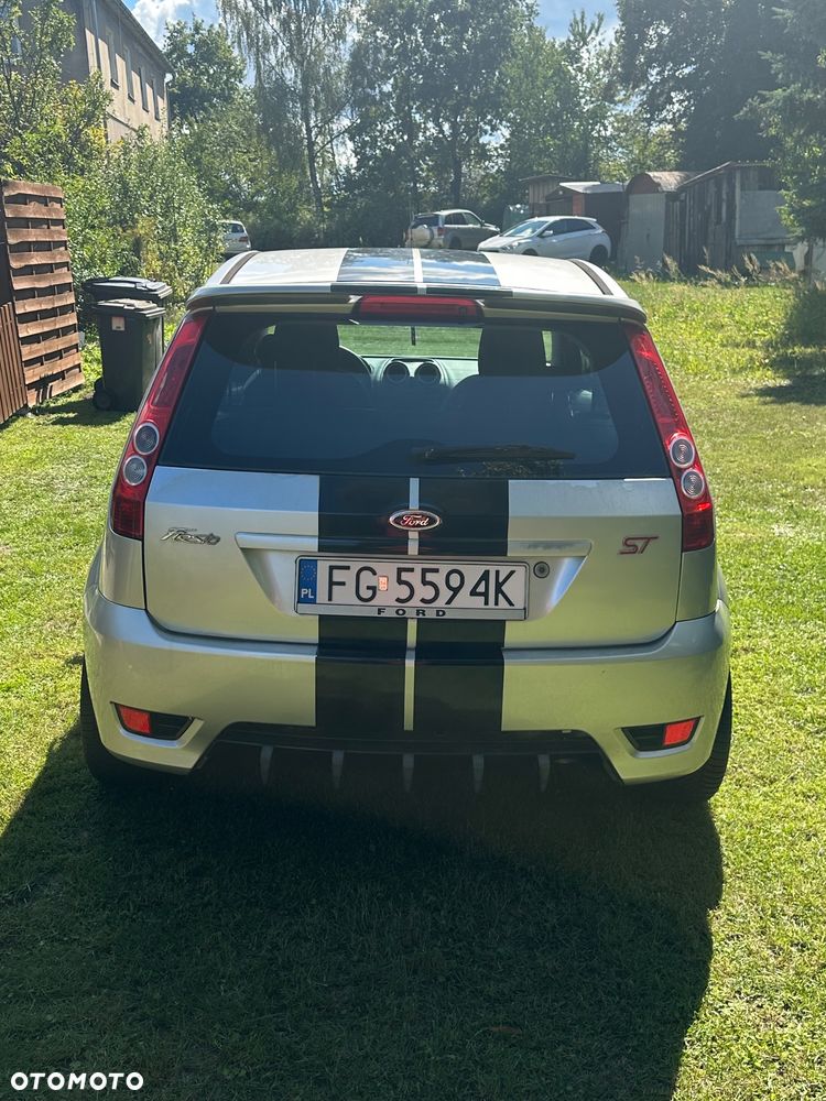 Ford Fiesta 1.4 Ambiente - 3