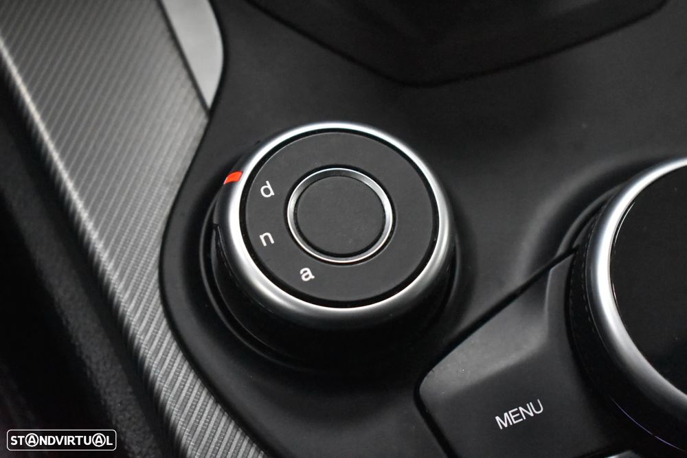 Alfa Romeo Stelvio 2.2 D Super AT8 Q4 - 38