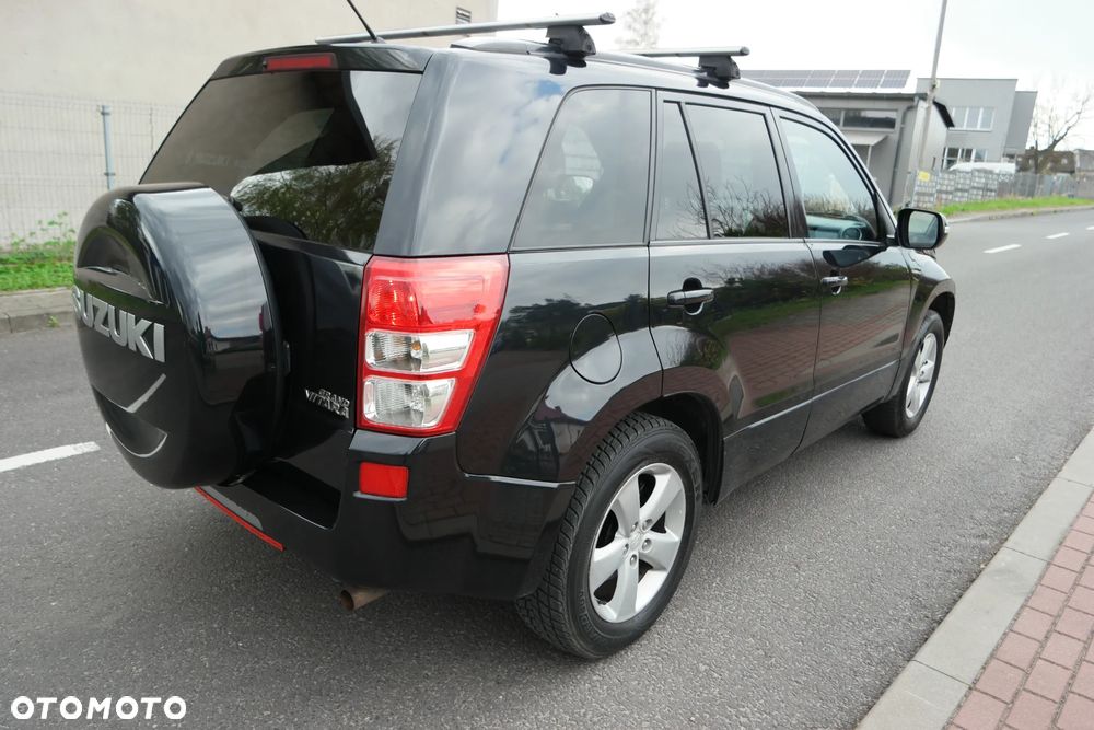Suzuki Grand Vitara 2.4 De Luxe - 6