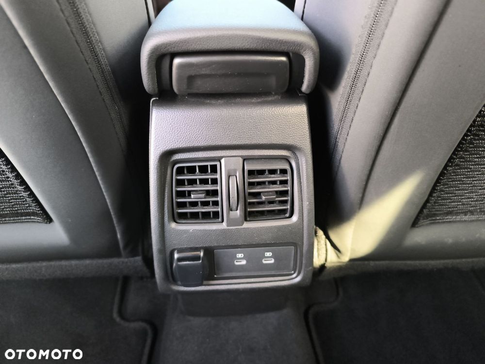 Renault Captur 1.0 TCe Techno - 22