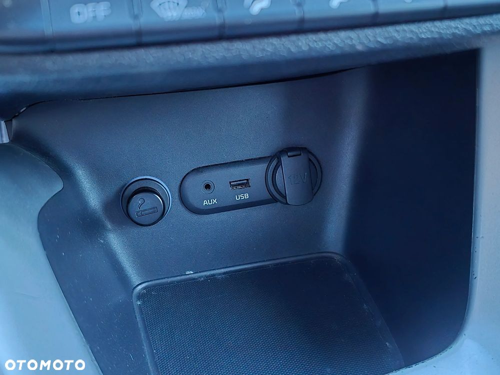Kia Ceed 1.6 GDI Vision - 33