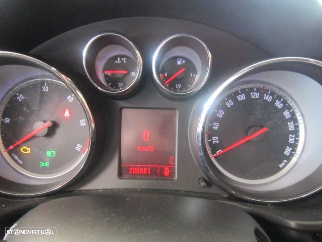 Opel Insignia Sports Tourer 2.0 CDTi Cosmo - 38
