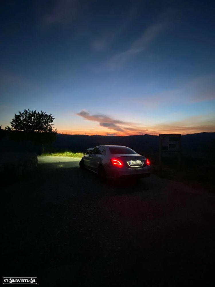 Mercedes-Benz C 300 de AMG Line - 21